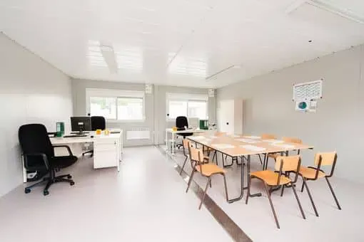 Location de salles de classe provisoires